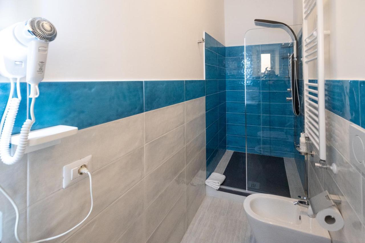 Room With Independent Entrance - Termini/Aquarium Рим Экстерьер фото