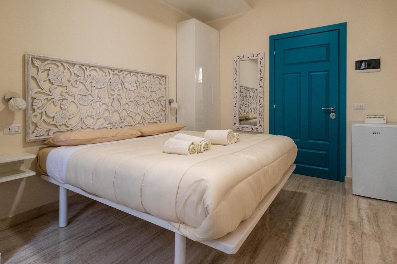 Room With Independent Entrance - Termini/Aquarium Рим Экстерьер фото