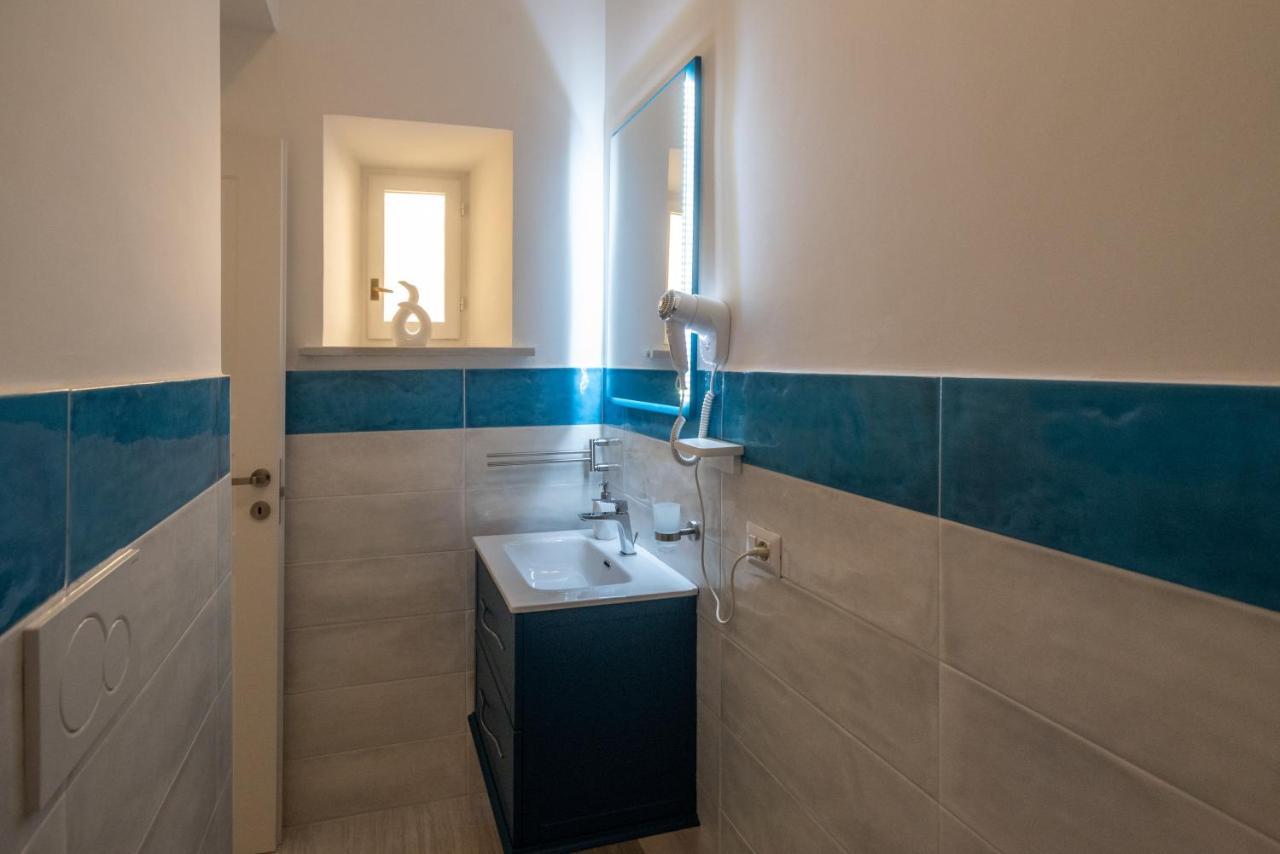 Room With Independent Entrance - Termini/Aquarium Рим Экстерьер фото